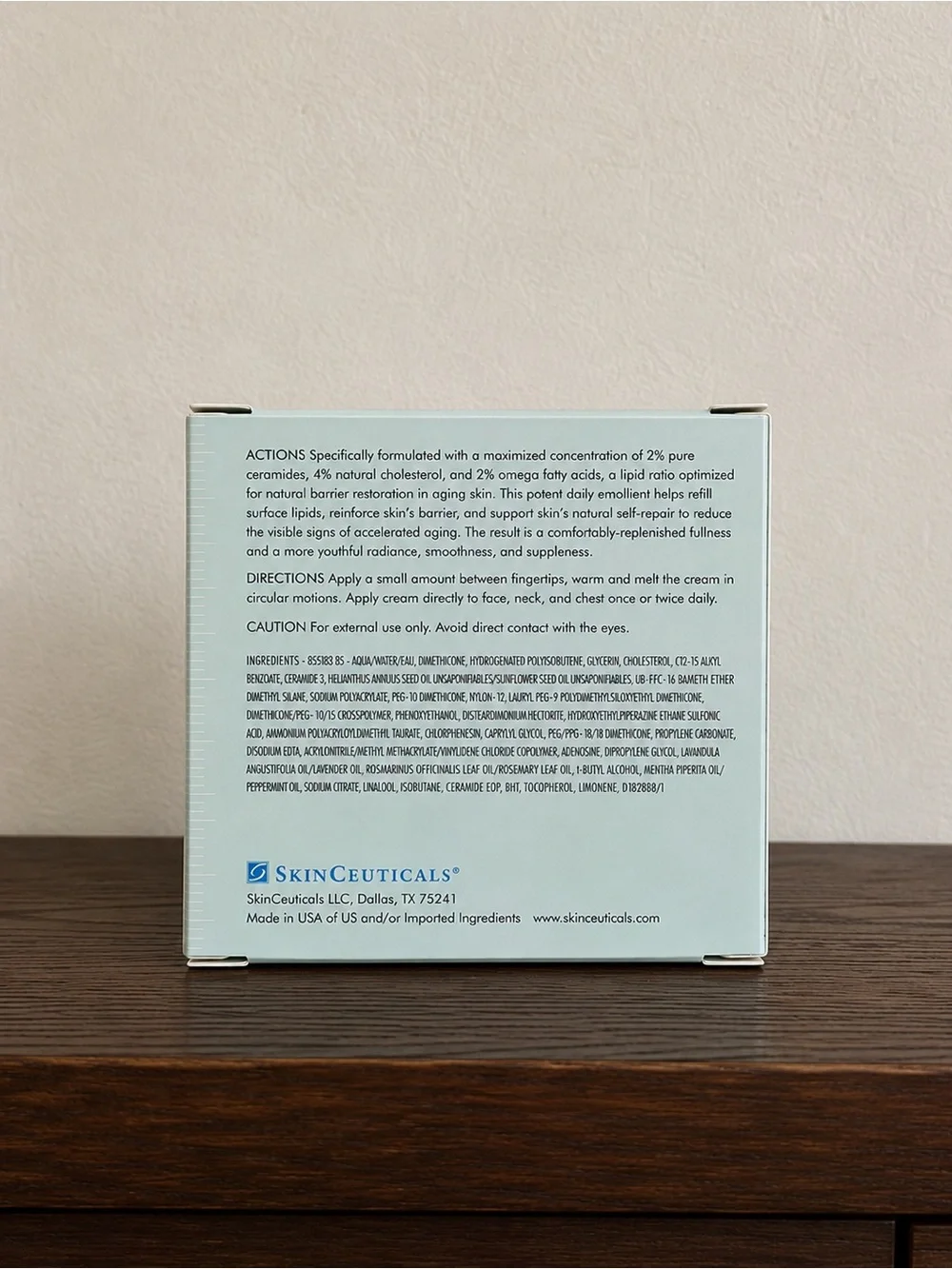 SkinCeuticals Triple Lipid Restore 2:4:2 - Light Blue Anti-Aging Treatment